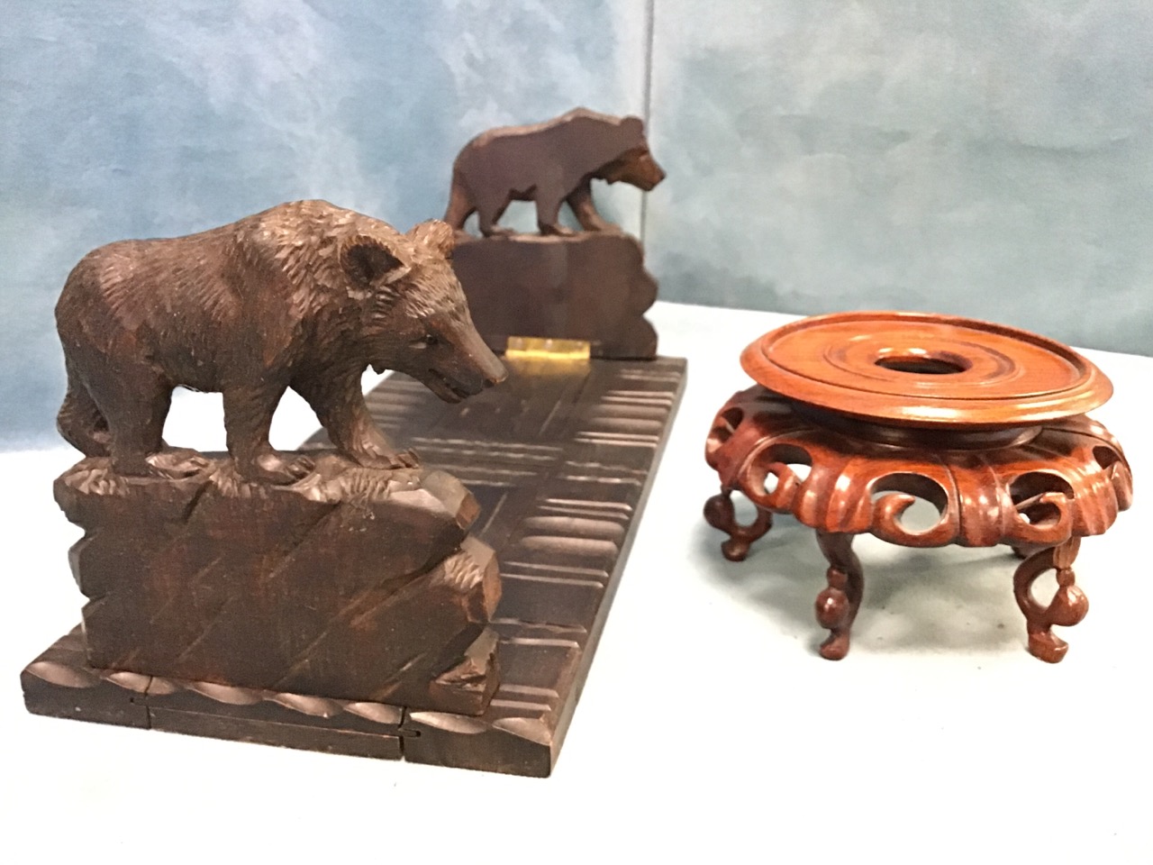 A Bavarian style carved table bookcase with two bear ends having inlaid bead eyes; small eastern - Image 2 of 3