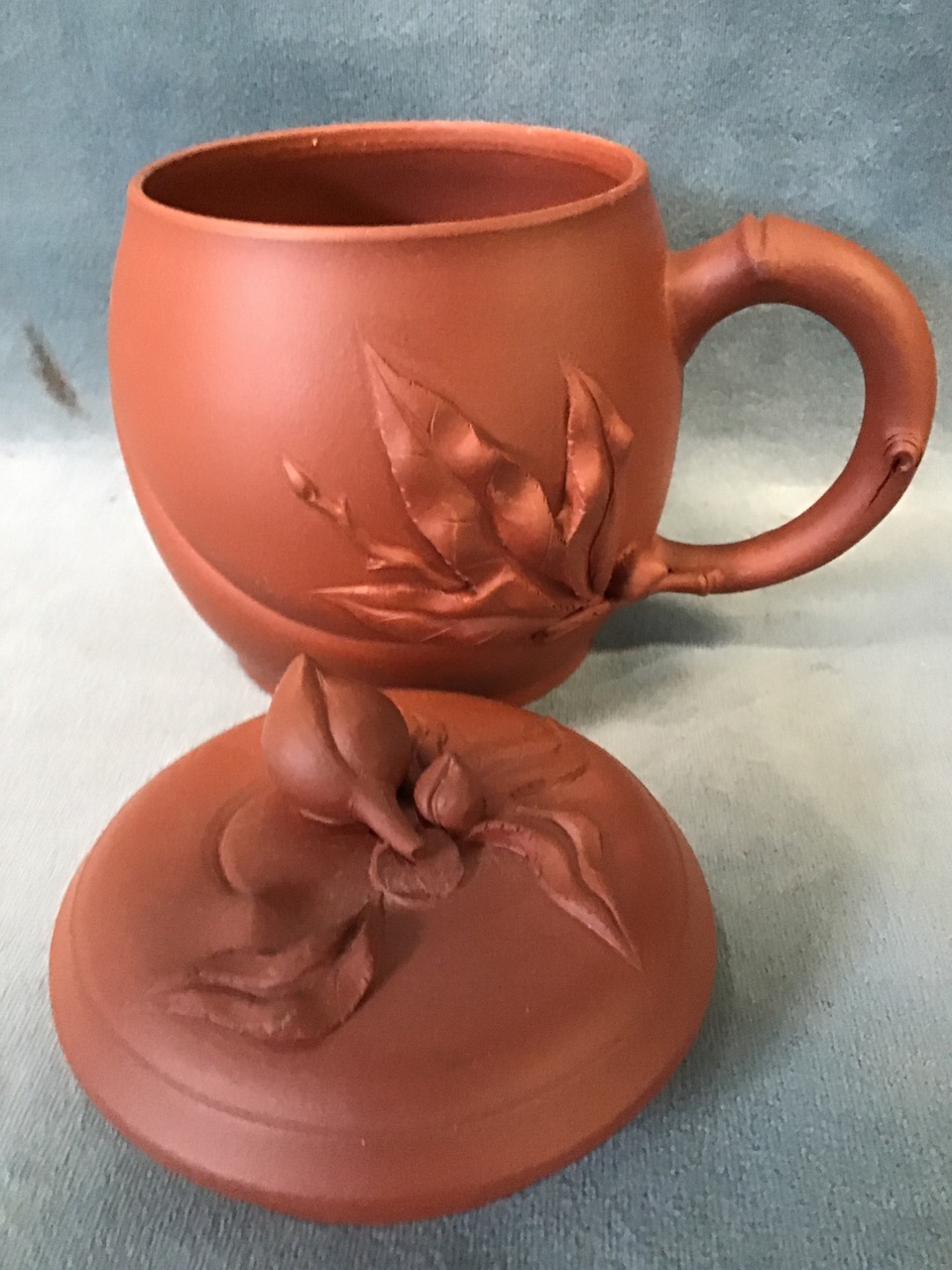 A Chinese redware tankard & cover with cane & leaf handle and bud finial to lid; and a famile rose - Image 2 of 3