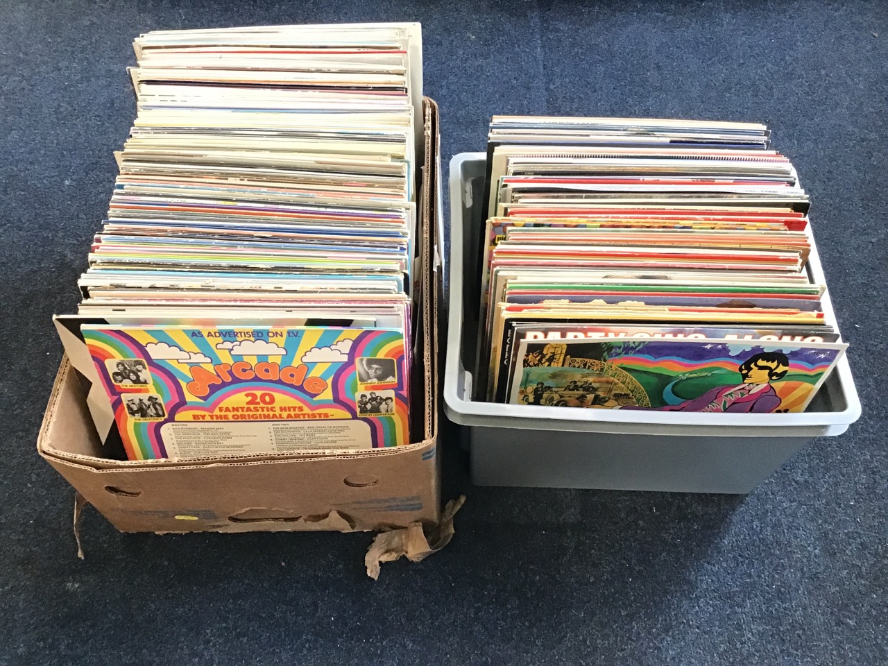 A collection of vinyl LPs, mainly late C20th, country, collections, classical, shows, 60s & 70s pop,