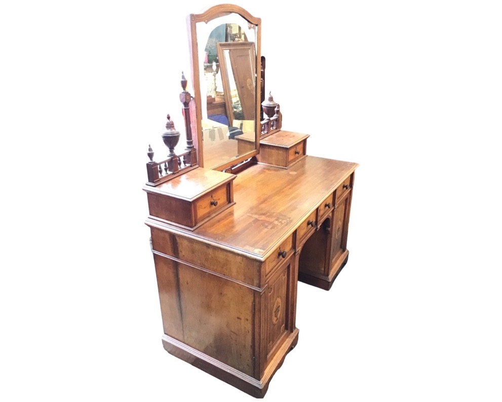 A late Victorian mahogany dressing table inlaid with satinwood panels with urns and ribbon swagged - Image 2 of 3