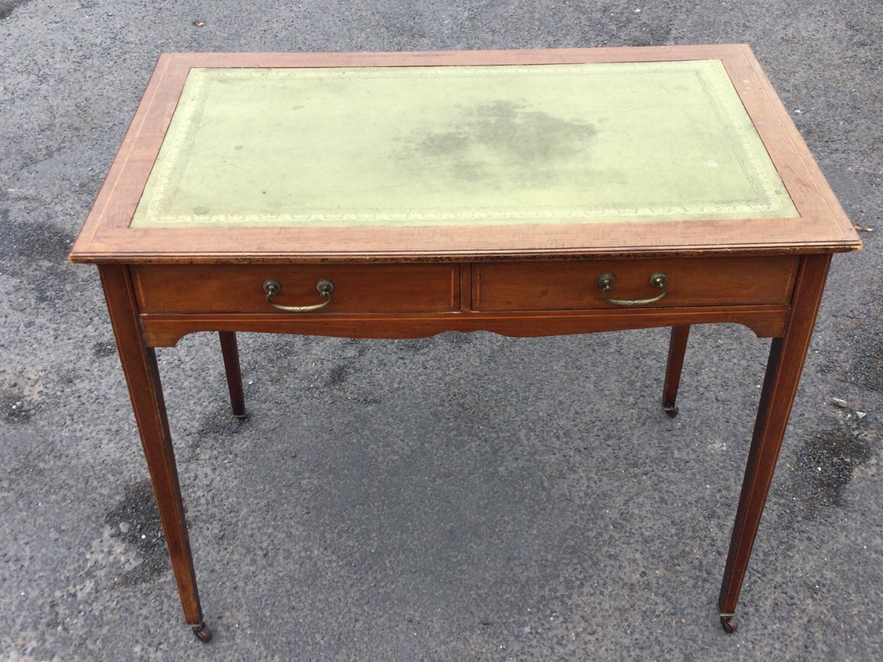 An Edwardian mahogany writing desk, the top with tooled leather skiver framed by satinwood - Image 2 of 3