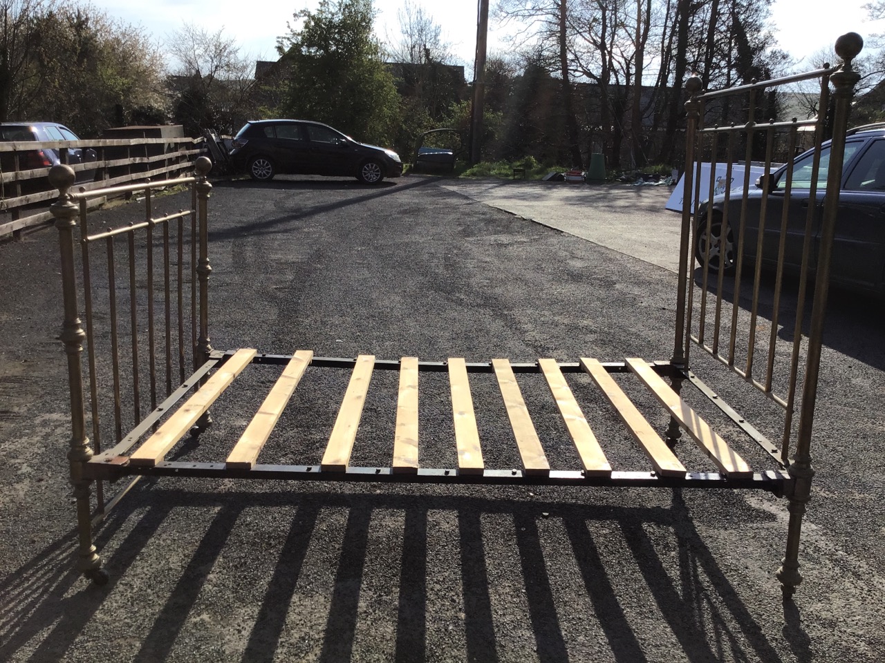 A Victorian brass bed with vertical bars to headboard & tailboard, the cornerposts with ball - Image 2 of 3