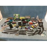 Miscellaneous Hornby, Lima, Tri-ang, model railway pieces - engines, carriages, freight wagons and