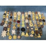 A quantity of mid-C20th Canadian cap badges - Fort Garry, Intelligence Corps, Toronto Scottish,