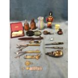 Miscellaneous items - a Georgian horn & brass folding magnifying glass; a Venetian latticino vase;