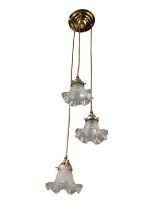 An Edwardian style hanging light fitting, with circular ceiling rose suspending three graduated