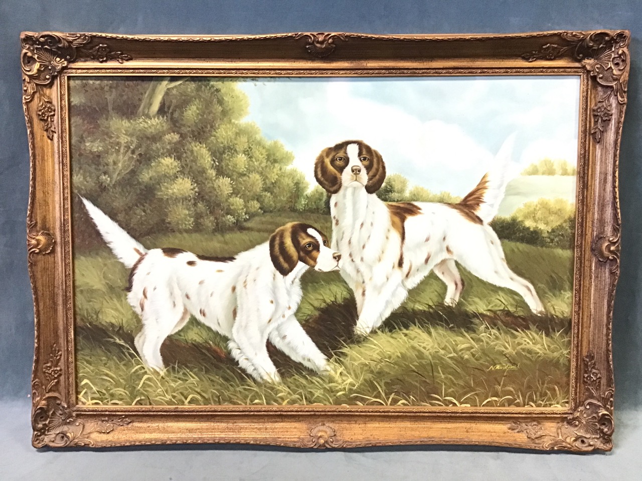 N Rockwell, oil on canvas a pair of spaniels in a grassy field by trees, in moulded gilt frame. ( - Bild 3 aus 3