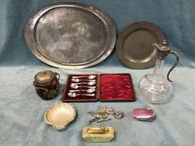 Miscellaneous silver and metalware - a boxed set of silver teaspoons Birmingham 1906, a Victorian