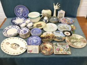 Miscellaneous ceramics including a Duchess willow pattern six-piece teaset, Spode, ornaments,