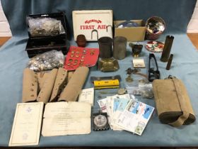 Miscellaneous militaria and collectibles - buttons, badges and buckles, medal ribbons, a boxed