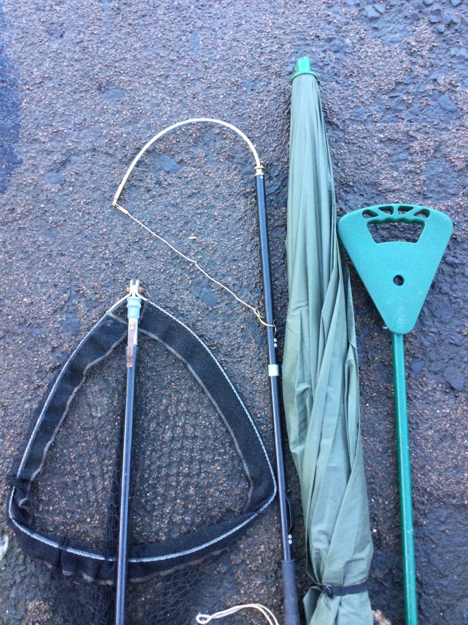 A pair of neoprene chest waders - size 12; a folding landing net; a salmon tailer; a flipstick seat; - Image 3 of 3
