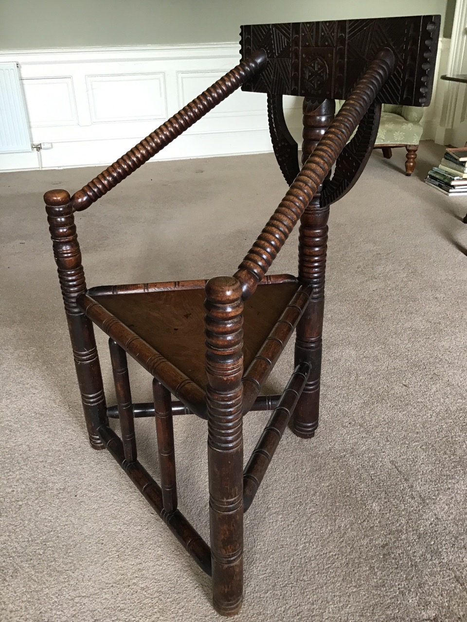 A nineteenth century mahogany turners chair with triangular seat framed by angled bobbin-turned arms - Image 3 of 3