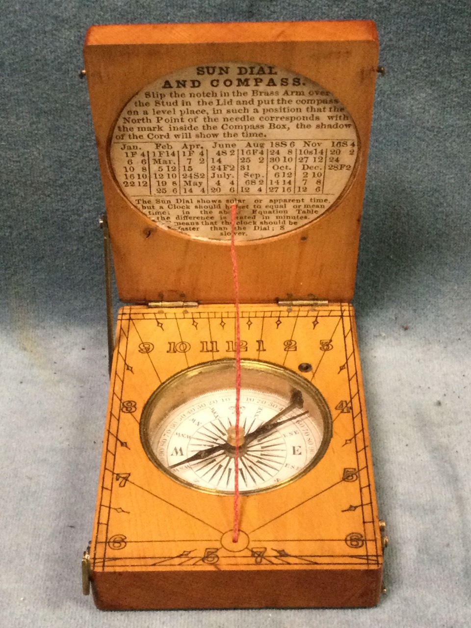 A Victorian boxwood 3in cased Frances Barker pocket compass & sundial, the rectangular instrument - Bild 2 aus 3