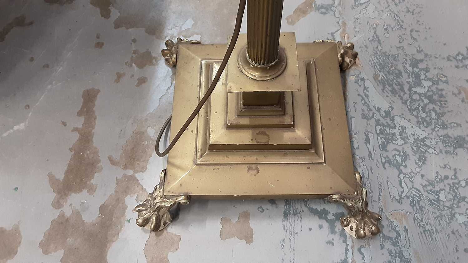 Edwardian brass lamp standard with Corinthian column on stepped square base on paw feet - Image 3 of 3