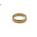 22ct gold wedding ring (London 1975)