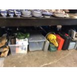 Quantity of tools, including a chainsaw, circular saw, drill, etc