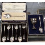 Mappin & Webb silver spoon, set of six silver teaspoons, silver egg cup and spoon set, all in fitted