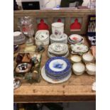 Set of twelve Royal Doulton blue and white dinner plates with fish decoration, other ceramics includ