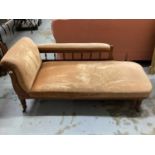 Late Victorian walnut chaise lounge