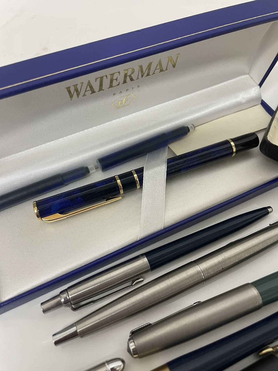 Mixed group of pens to include Waterman, Cross, Sheaffer, Parker and others (16) - Image 3 of 4