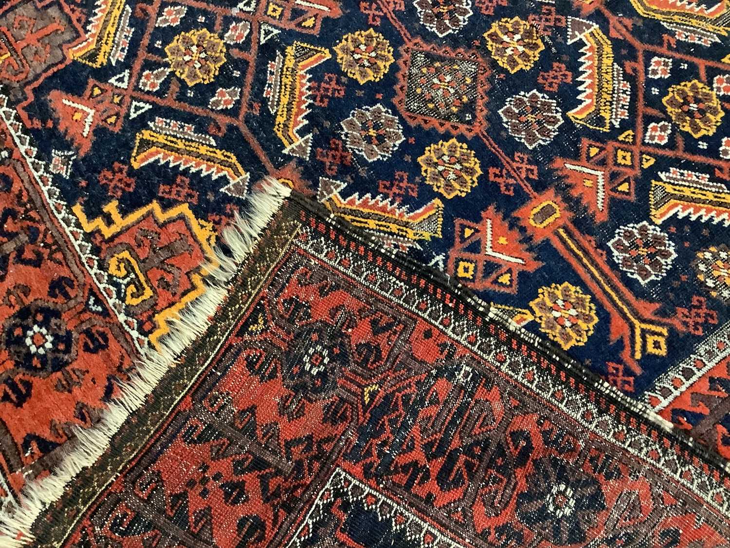 Antique Shiraz rug - Image 4 of 4