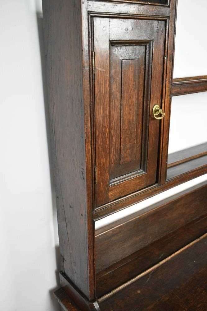 George III oak high dresser - Image 5 of 6