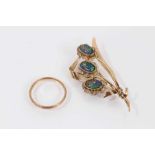 Opal triplet and gold brooch together with a 9ct gold wedding ring (2)
