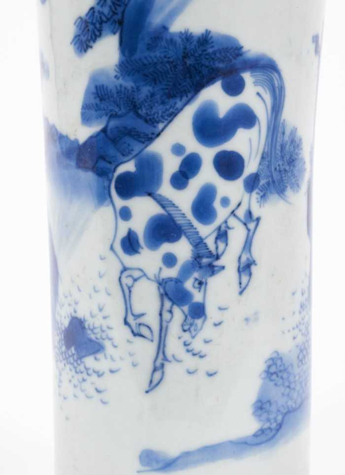 A Chinese blue and white Transitional period sleeve vase, painted with a figure and horse in a lands - Image 2 of 10