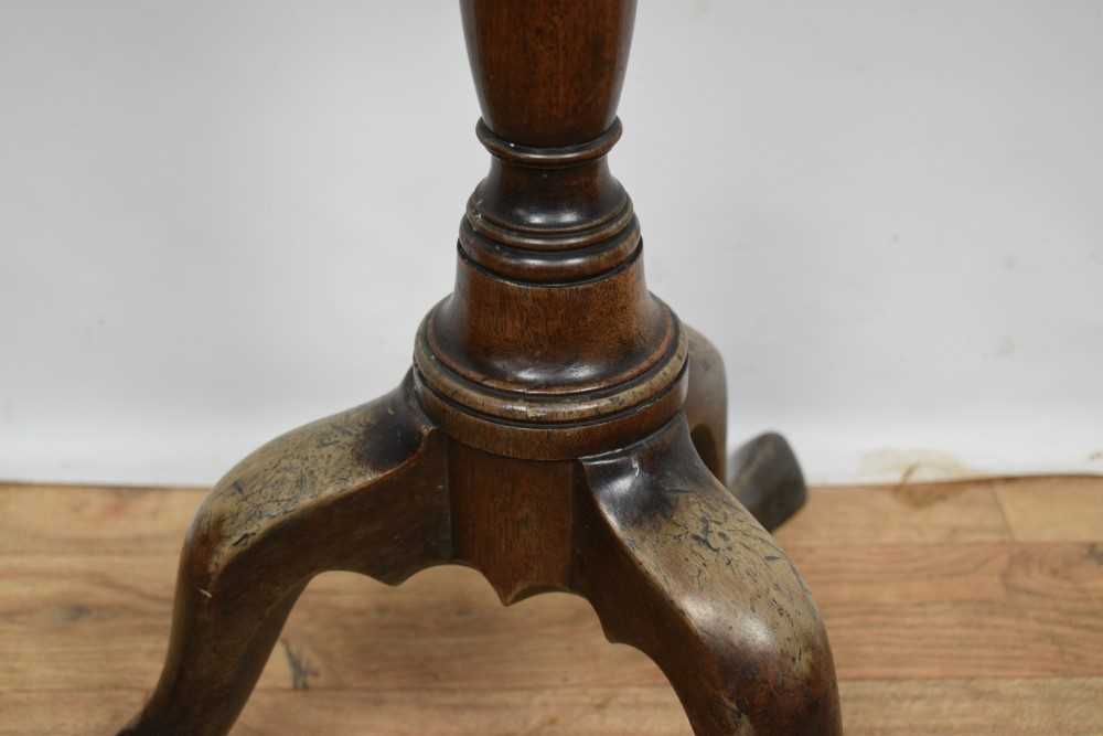 Georgian mahogany dished top wine table - Image 3 of 5