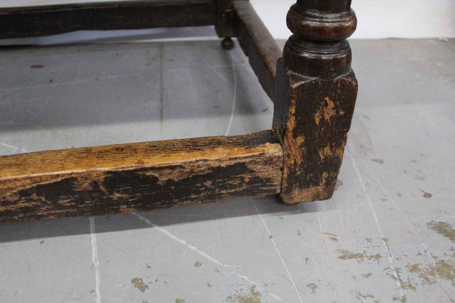 Rare early 18th century oak refectory table dated 1724 - Image 8 of 10