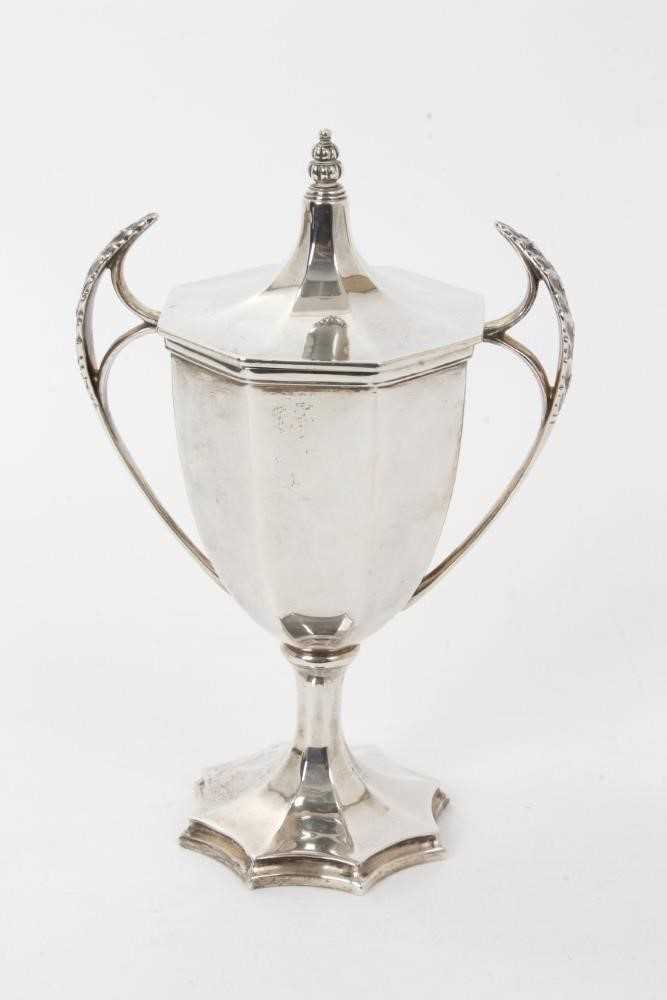 George V silver cup and cover (Sheffield 1926)