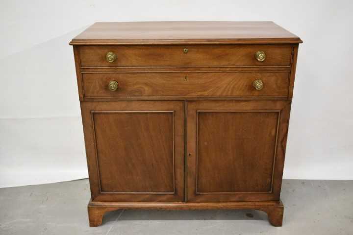 Early 19th century mahogany secretaire chest
