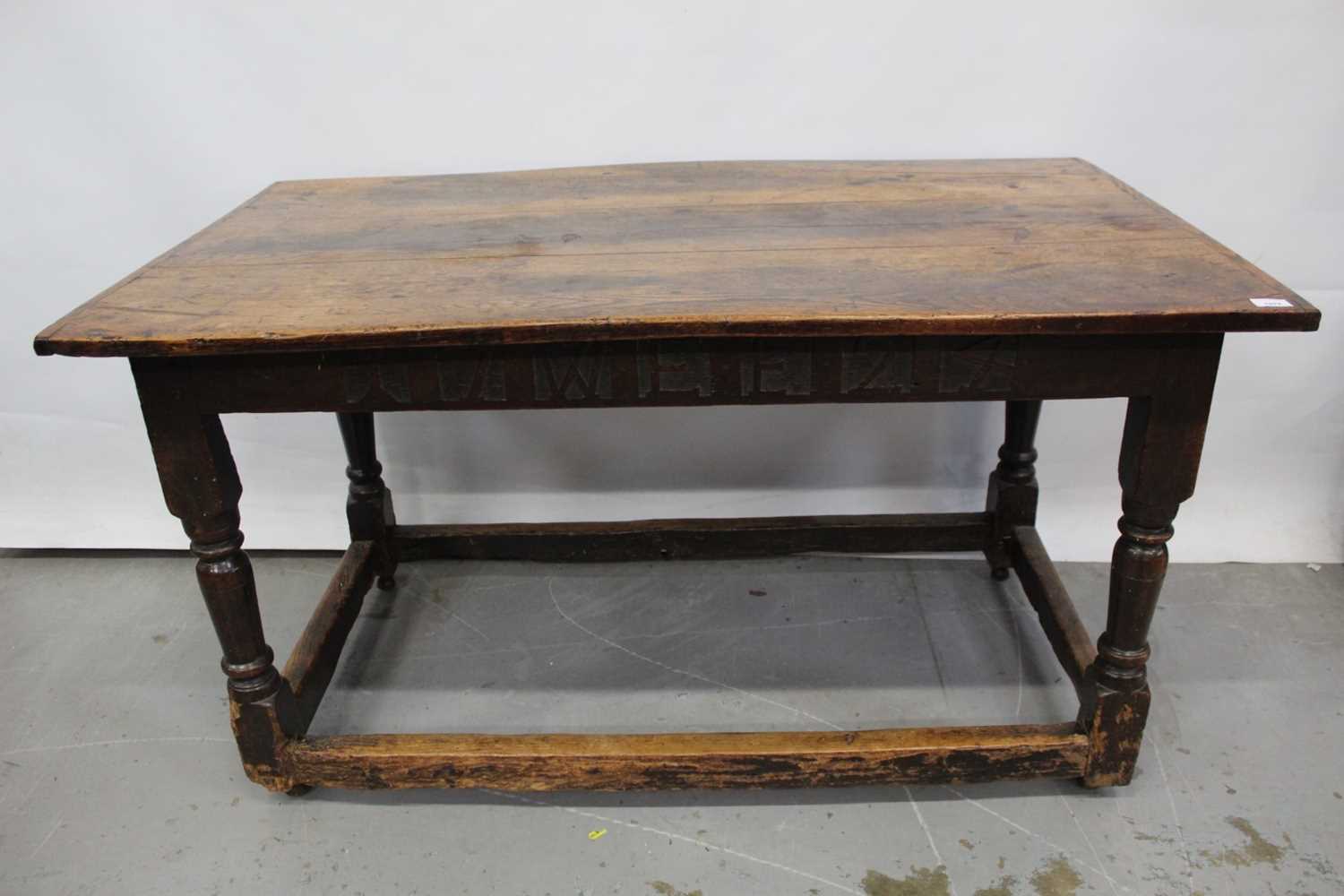 Rare early 18th century oak refectory table dated 1724 - Image 5 of 10