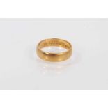 22ct gold wedding ring