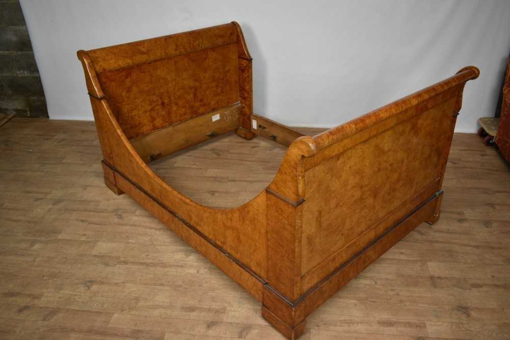 19th century Continental satin birch sleigh bed - Image 2 of 7