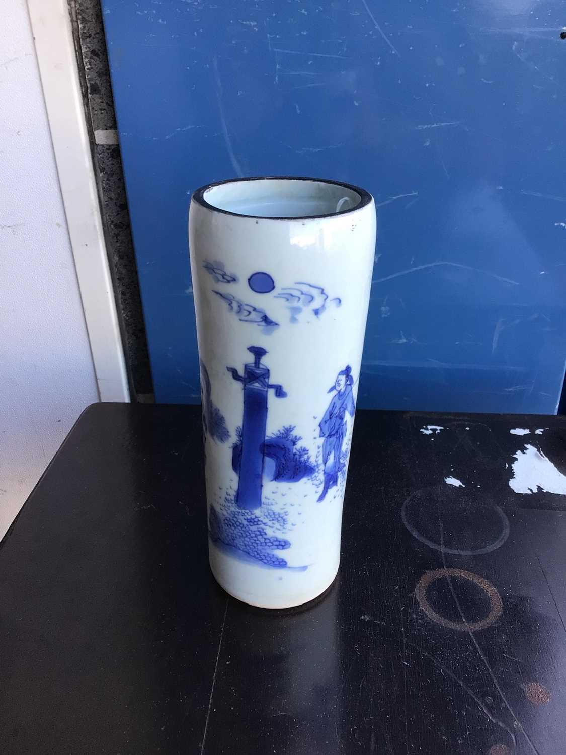 A Chinese blue and white Transitional period sleeve vase, painted with a figure and horse in a lands - Image 5 of 10