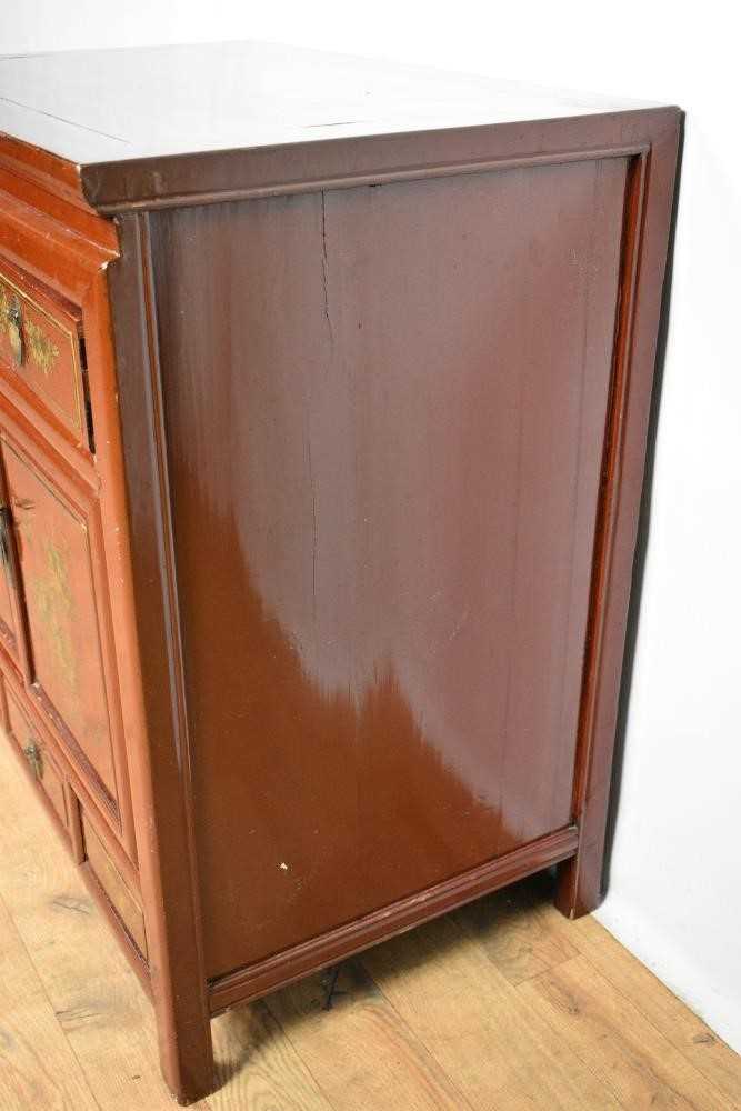 Chinese lacquered cabinet, with projecting top and side drawer, with two short drawers and cupboard - Image 3 of 10