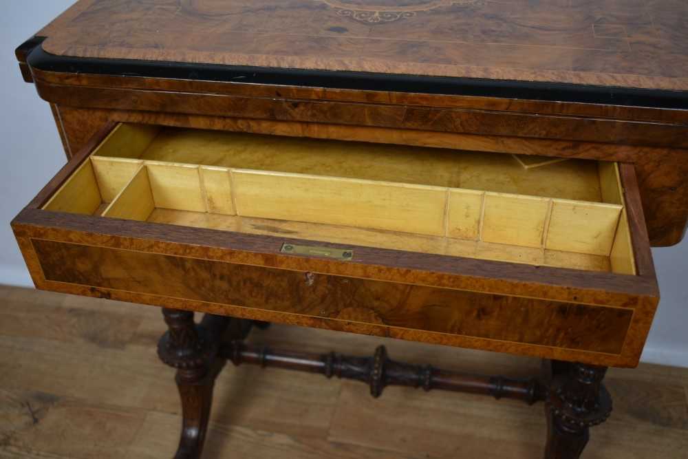 Mid Victorian figured walnut work/games table - Image 7 of 10