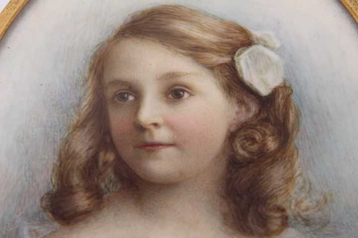 Early 20th century portrait miniature on ivory of a young girl, signed A.C. - Image 2 of 4