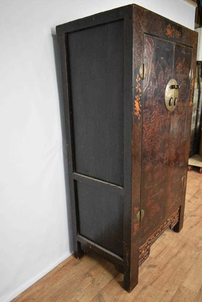 Antique Chinese lacquered cabinet - Image 8 of 13