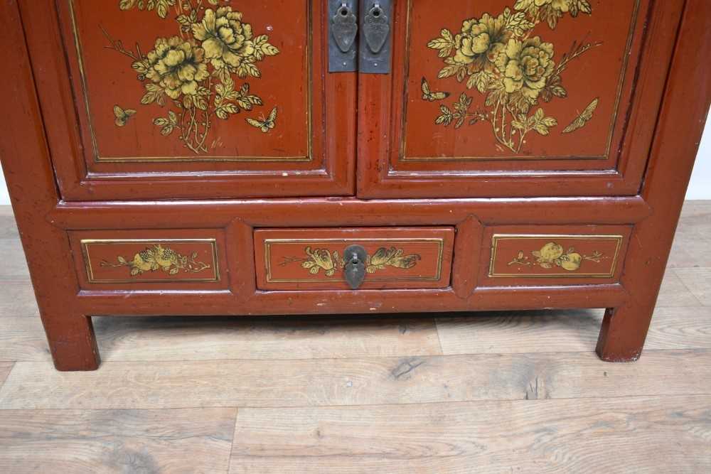 Chinese lacquered cabinet, with projecting top and side drawer, with two short drawers and cupboard - Image 8 of 10