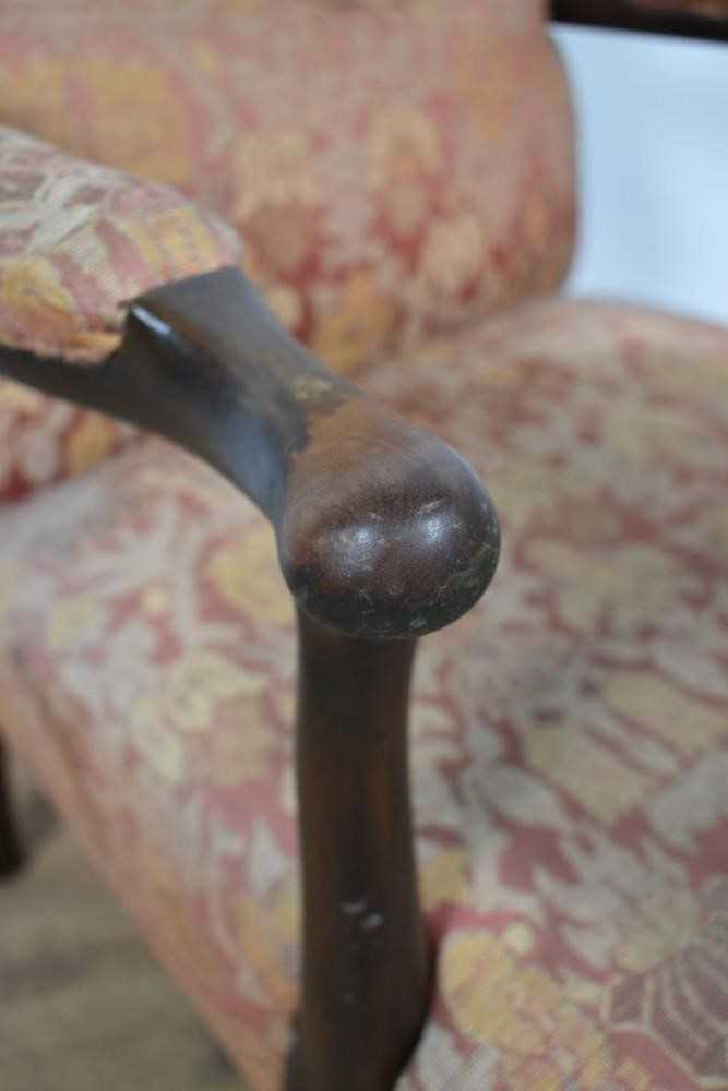 18th century walnut open armchair - Image 4 of 12