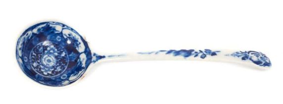 A very rare Worcester blue and white sauce ladle, in the Kangxi Lotus pattern, circa 1770. Worcester
