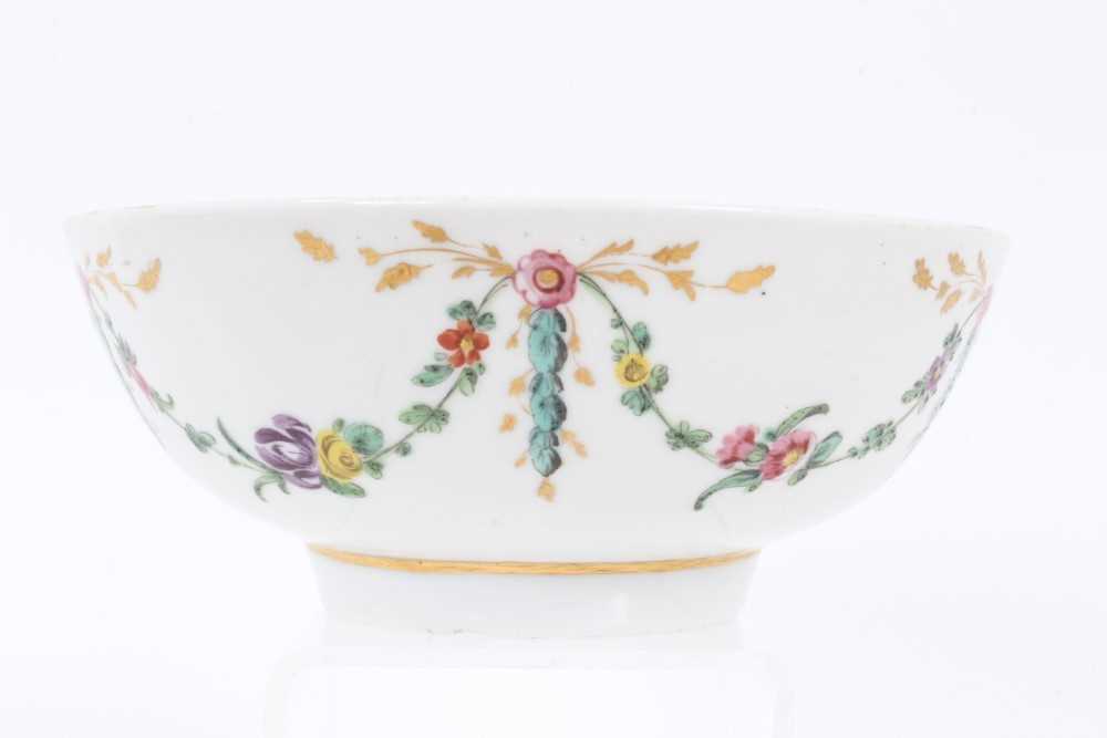 A Bristol round bowl, painted with garlands of flowers and leaves, circa 1775 - Image 6 of 8