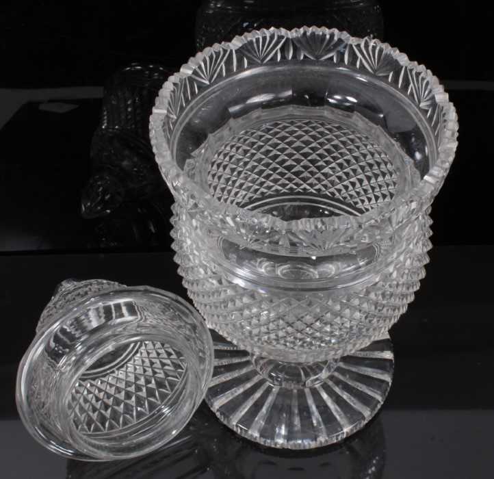 A large 19th century cut glass covered vase/bonbonniere, diamond and facet cut, the rim with fan-sha - Image 3 of 5