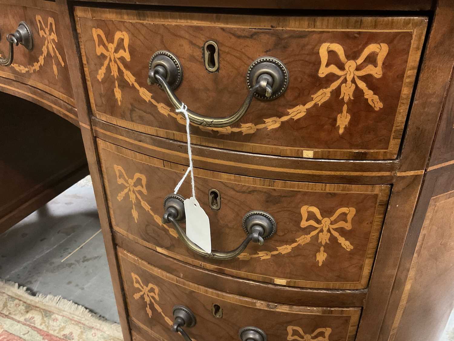 Edwardian style mahogany and marquetry inlaid kidney shaped desk - Image 15 of 21