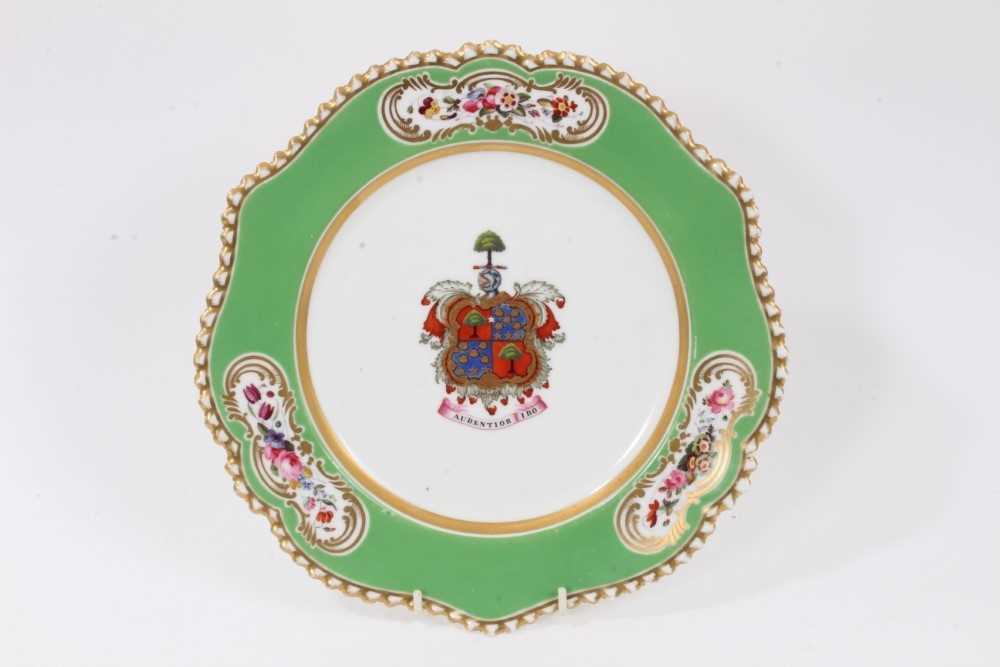 A Chamberlain's Worcester armorial plate