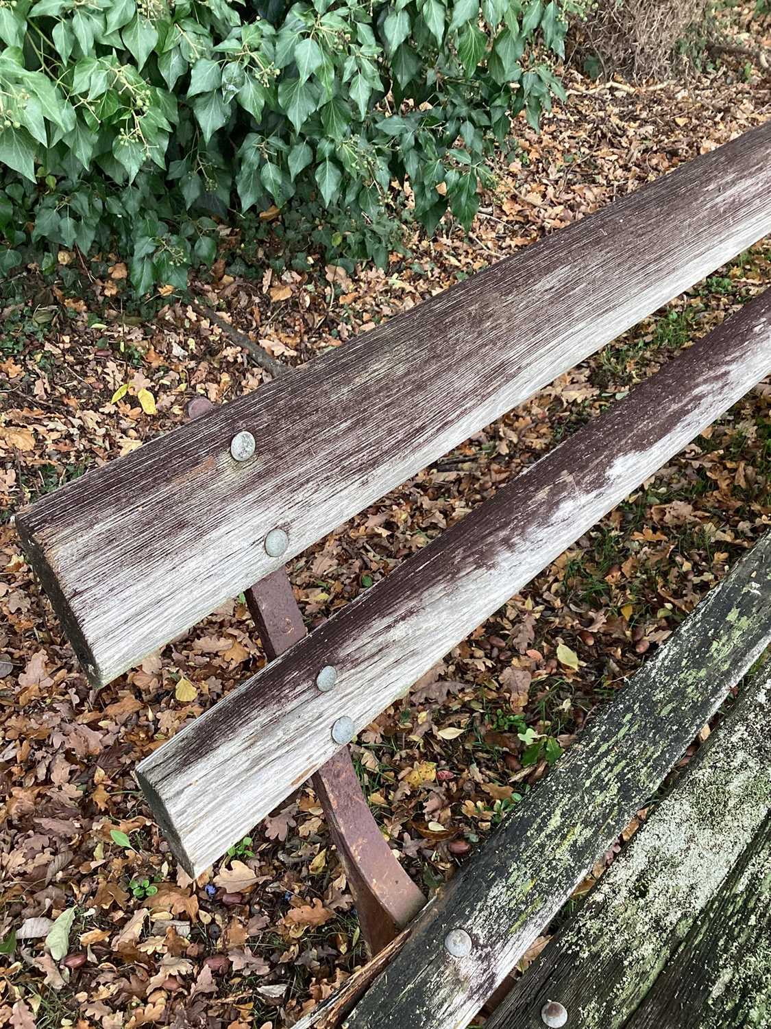 Set of three very long antique slatted and cast iron benches, on scrolled supports, 245cm long - Image 7 of 20