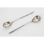 Pair late Imperial Russian silver spoons, with teardrop bowls, engraved on the reverse and twisted s