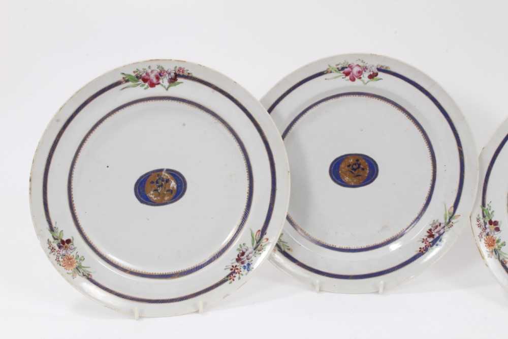 Set of four Chinese export porcelain plates - Image 2 of 7